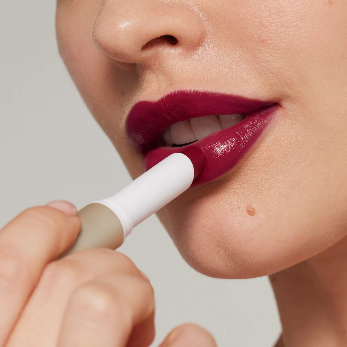 jane iredale - ColorLuxe Hydrating Cream Lipstick - Bordeaux