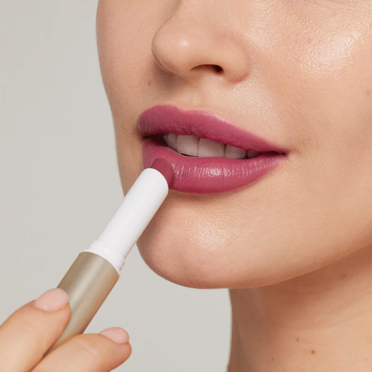 jane iredale - ColorLuxe Hydrating Cream Lipstick - Mulberry