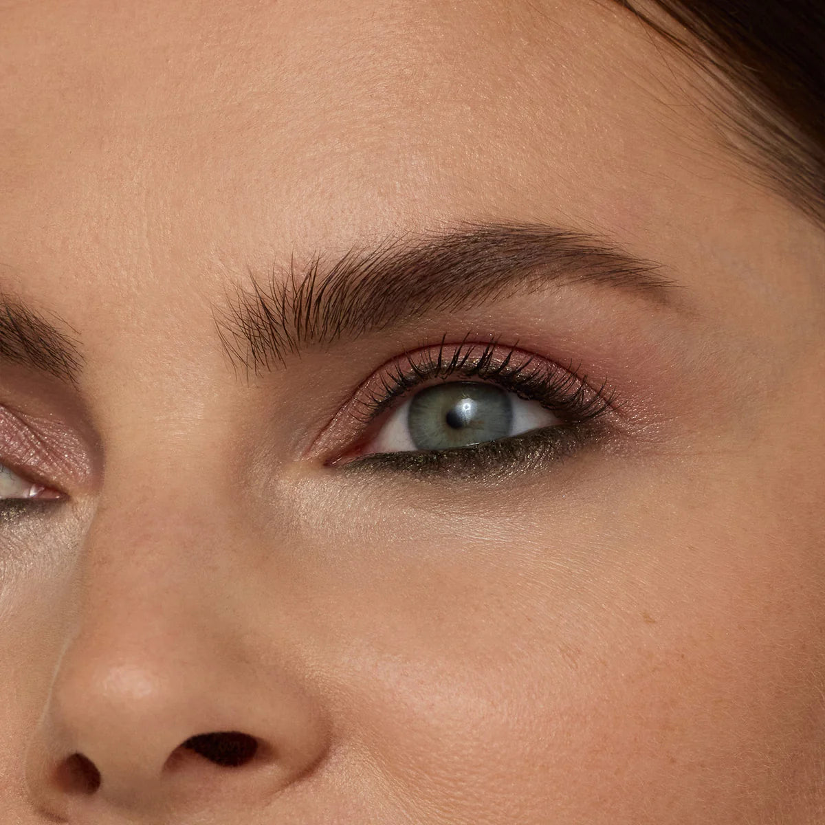 jane iredale - ColorLuxe Eye Shadow Stick - Ivy